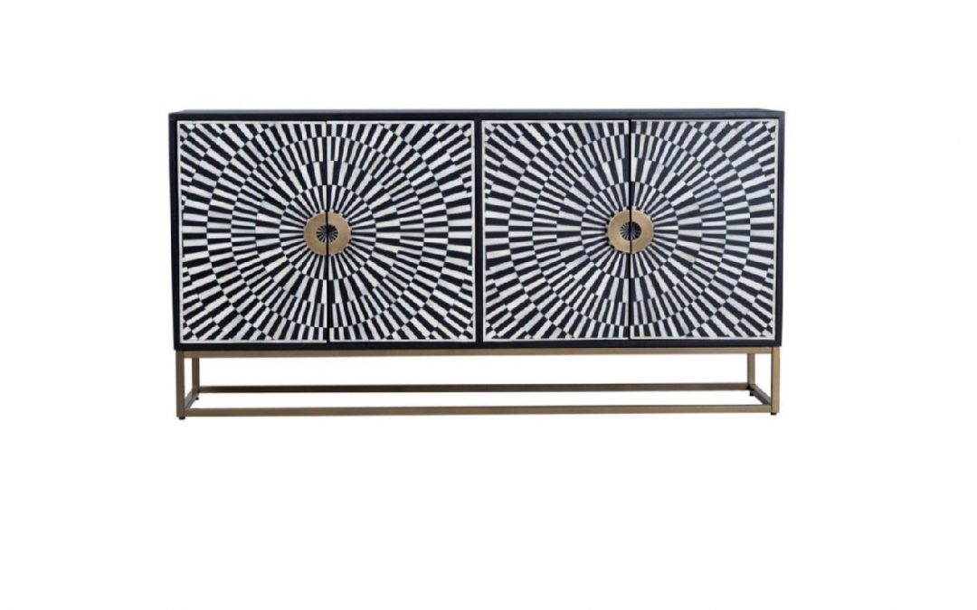 APARADOR 4 PUERTAS MADERA / HUESO Y BASE DE METAL MED: 160 X 40 X 80 CM ALTO