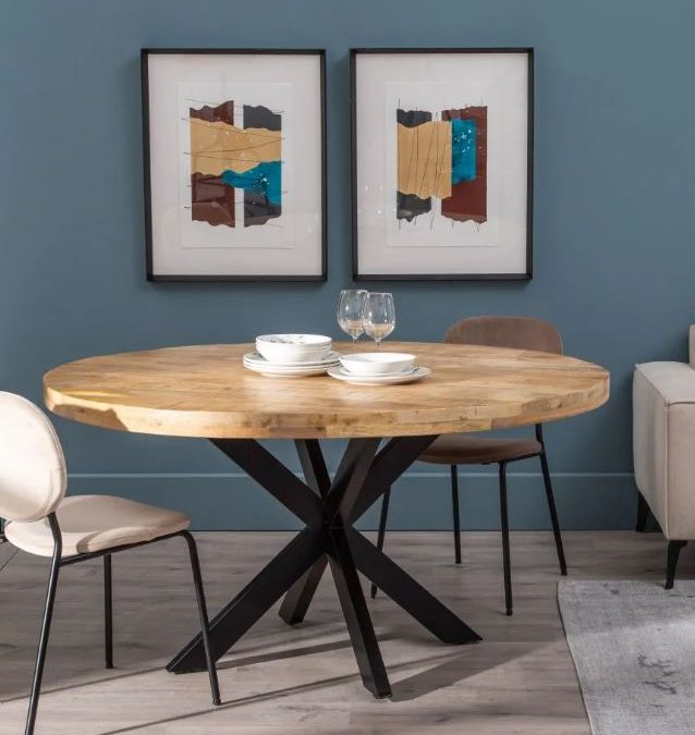 MESA DE COMEDOR MADERA DE MANGO 6 CM DE GROSOR Y PATAS DE HIERRO MED: 150 X 150 X 77 CM ALTO