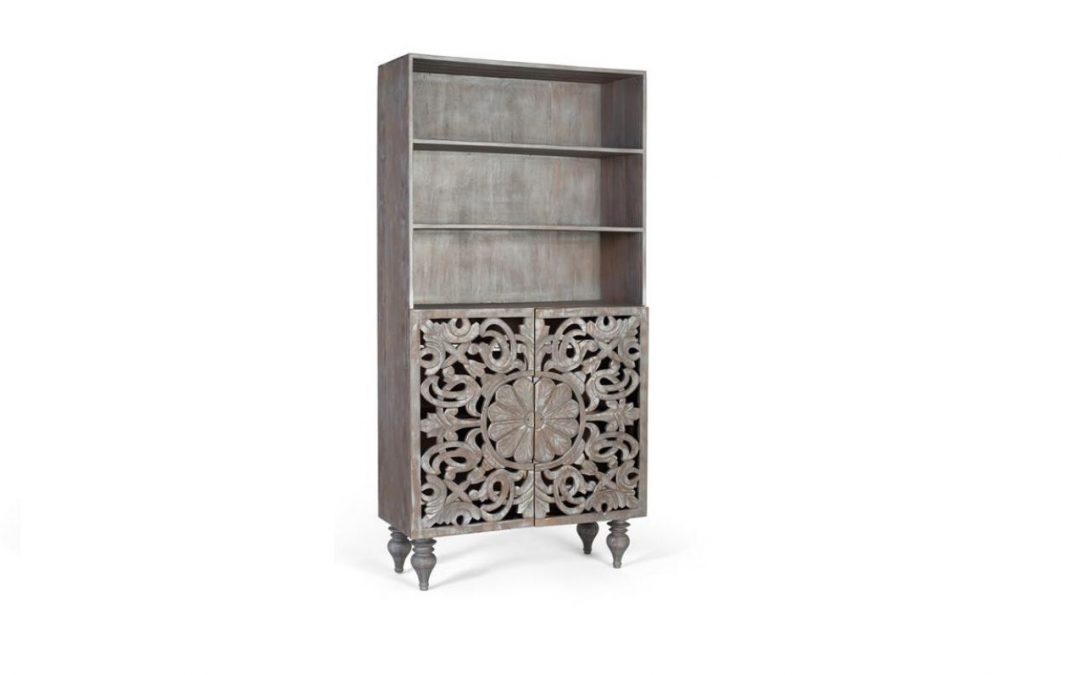 LIBRERÍA 2 PUERTAS TALLADAS 3 HUECOS MADERA DE MANGO ACABADO GRIS DECAPÉ MED: 90 X 34 X 180 CM ALTO
