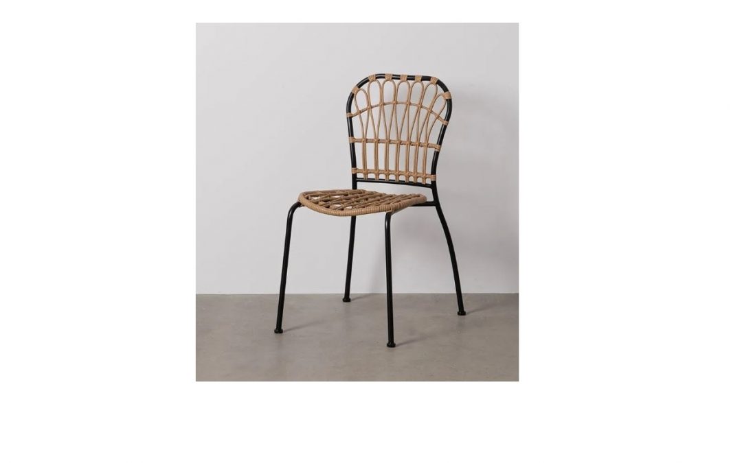 SILLA POLIETILENO / ACERO USO EXTERIOR MED: 51 X 58 X 87 CM ALTO