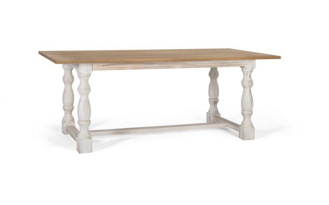 MESA DE COMEDOR ESTILO RÚSTICO MADERA DE MANGO CON TAPA ACABADO NATURAL Y PATAS TORNEADAS COLOR BLANCO ENVEJECIDO MED: 200 X 100 X 76 CM ALTO