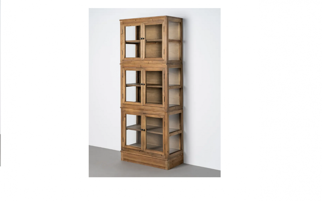 VITRINA 6 PUERTAS CON 3 MÓDULOS DE 80 X 62 CM CON ESTANTES INTERIORES ZÓCALO DE 14,5 CM ALTO MEDIDA TOTAL: 80 X 40 X 201,5 CM ALTO MADERA RECICLADA Y CRISTAL